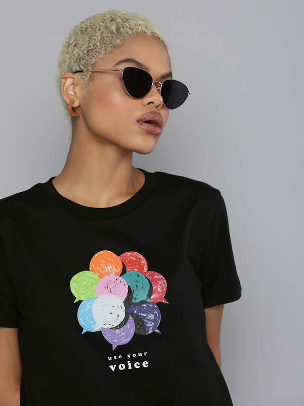 Levis Women Tshirts - Buy Levis Women 